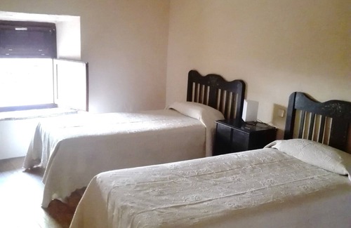 Cuevas de Vinayo Cottage | Complete house for 6 people