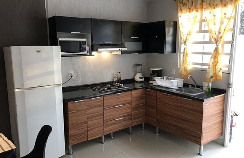 Toluquilla Apartment | COMPLETE APARTMENT SOUTH OF THE CITY