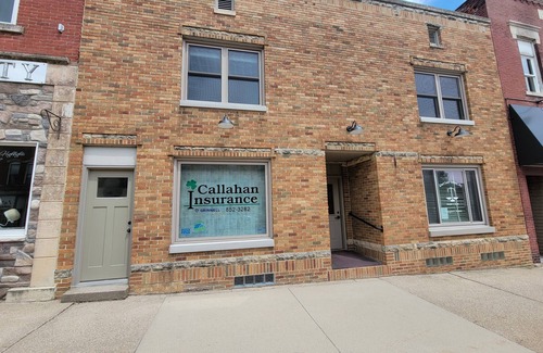 Cascade Apartment | Completely remodeled downtown apartment! 2 large bedrooms!