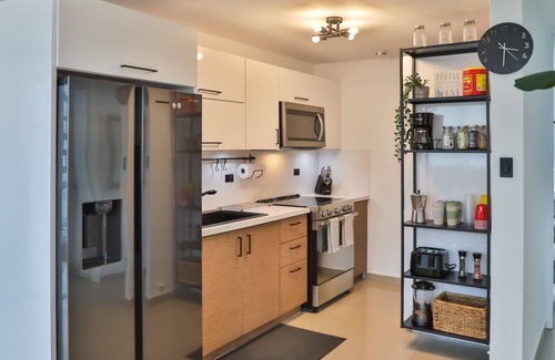 Guaynabo Pueblo Apartment | Completely remodeled 3 beds 2 baths Luxury PH.