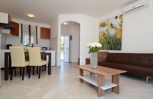 Strmac House | Complex Dora - ideal for 3 friendly families