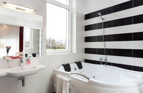 Dolna Banya House | Complex Europe