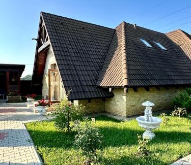 Onesti House | Complex Hanul Cavalerului