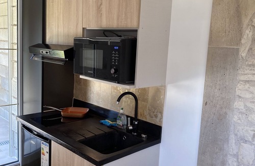 Charmes Bed & Breakfast | Complexe Familial Avec Grand Terrain et Location de van Américain