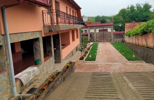 Apata Villa | Conacul Mihaly