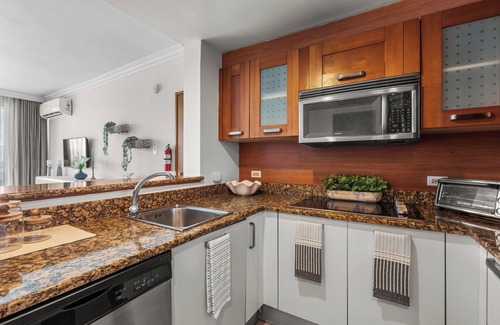 Puerta de Tierra Apartment | Condado Lagoon by Otium