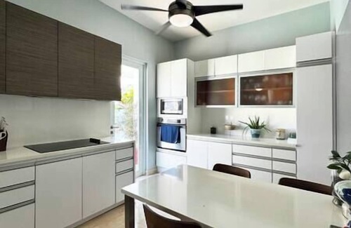 Santurce House | Condado Laguna Villa w/Pool 5 Bed 3 Bath - Generator