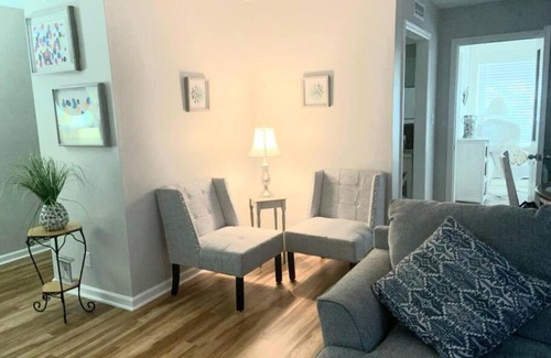 Saint Simons Heights House | Condo 2BR,2BA
