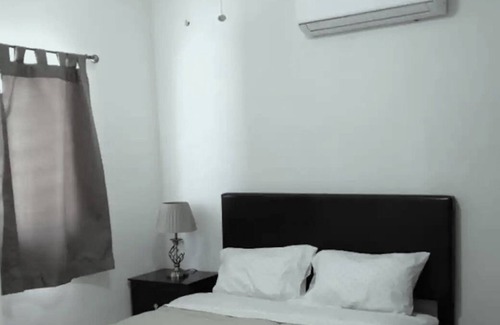 Los Cangrejos II y III Hotel | Condo APS by TRVL2HM