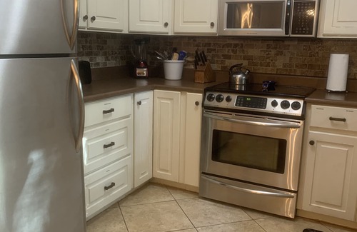 Saint Simons Heights Condo | Condo-Clean, Cozy, Comfy and Convenient