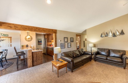 Dillon Condo | Condo in Dillon Overlooking Amphitheater & Sweeping Mountain & Lake Views!