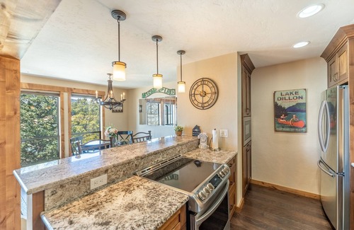Dillon Condo | Condo in Dillon Overlooking Amphitheater & Sweeping Mountain & Lake Views!