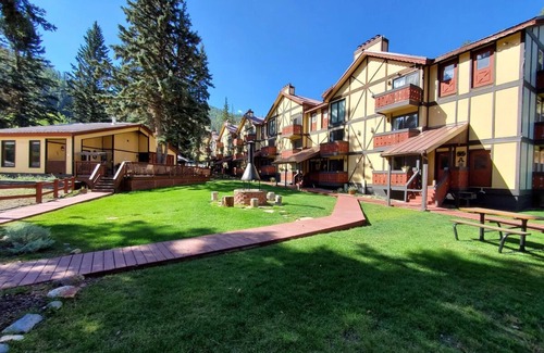 Taos Ski Valley Condo | Condo in the mountains!