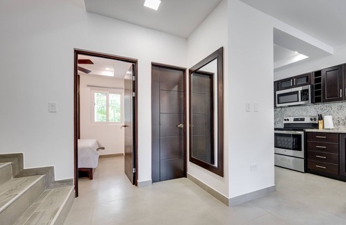 Villarreal House | Condo Jacarandas #15, Pool & Gated Security