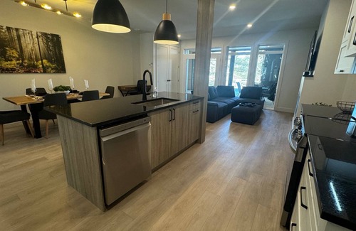 Orford Condo | Condo Neuf! A 3 km du Mont Orford