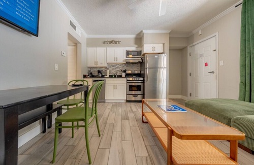Belleair Beach Condo | Condo On The Beach - Heated Pool - Self Check-in