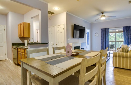 Rehoboth Beach Condo | Condo w/Pool Access ~ 2 Mi to Rehoboth Beach!
