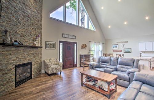 Cranmore Birches Apartment | Condo with Grill Walk to North Conway and Cranmore!