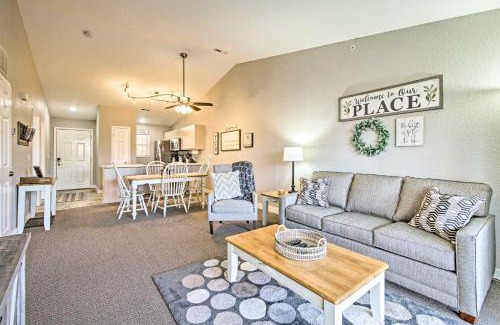 Table Rock Apartment | Condo with Pool Access 3 Mi to Branson Strip!