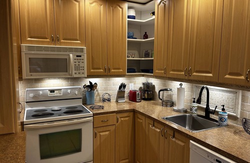 Harbor Village Condo | Condo with pool, walking distance to beach, groceries and several restaurants