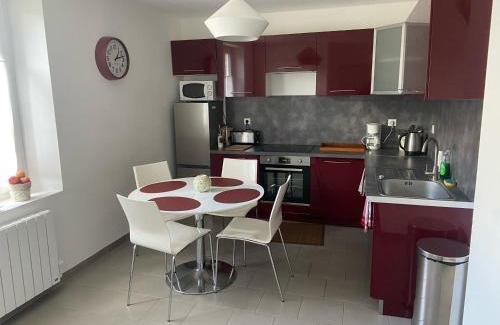 Biermont Apartment | Confortable duplex au cœur de la campagne Picarde à 1h de Paris