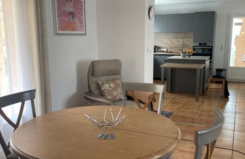 Marguerittes House | Confortable villa de vacances entre Nîmes, le Pont du Gard, Uzès, Arles, Avignon