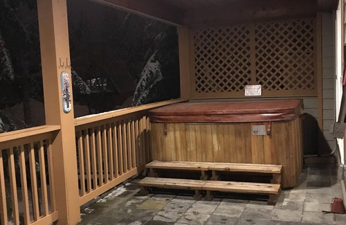 Snoqualmie Pass House | Conifer Cabin Vacation Rental at Snoqualmie Pass