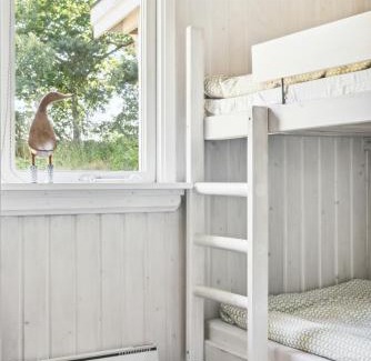 Skødshoved Strand House | Connect In A Cosy Wooden Cottage