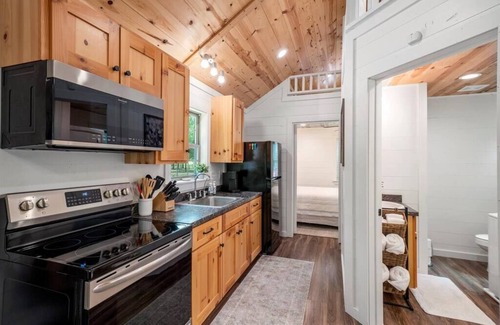Dogwood House | Connect to Nature by Lake Cypress Springs