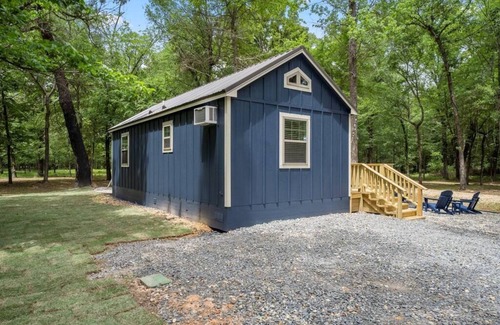 Dogwood House | Connect to Nature by Lake Cypress Springs