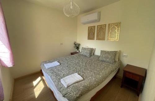 Amirim Apartment | Connected Guest House