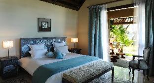 Trou aux Biches Hotel | Constance Sakoa Boutik