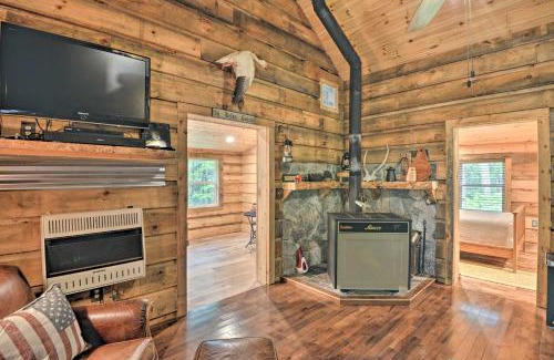 Bernhards Bay House | Constantia Cabin Escape More Than 2 Mi to Lake Oneida