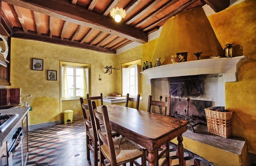 Massarosa Apartment | Conte - Vacation Rental near the Versilian Coastline, Tuscany