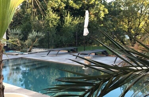 Montboucher-sur-Jabron House | Contemporary architect villa with flat roofs, recent 3 years