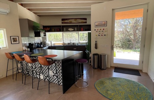 South Capitol House | Contemporary Adobe centrally located in walking distance to everything