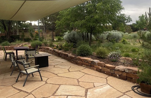 South Capitol House | Contemporary Adobe centrally located in walking distance to everything