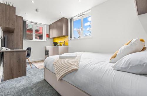 Coventry Apartment | Contemporary Comfort Steps from Ricoh Arena