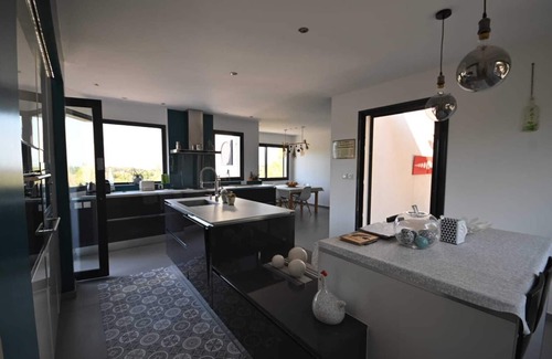 Villarzel-Cabardes Villa | Contemporary villa with breathtaking views