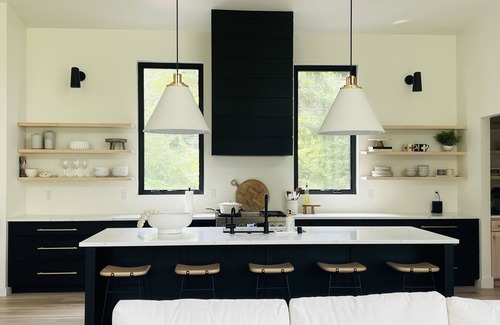 Alyeska House | Contemporary Girdwood Retreat w/Open Concept Living