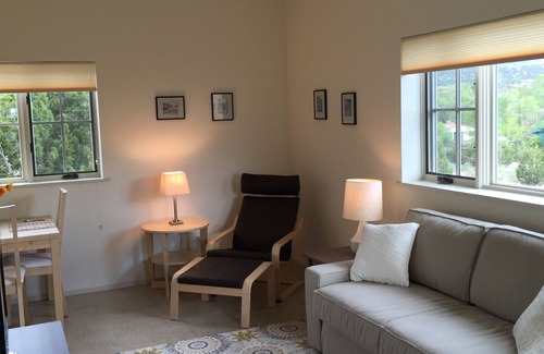 Santa Fe House | Contemporary Guest House-Close In, Great Views