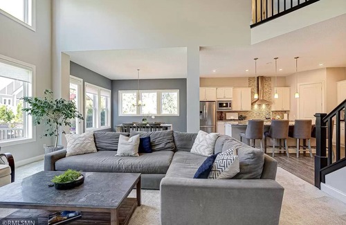 Excelsior House | Contemporary modern home in Excelsior. close to lake and shops