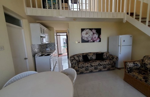 St.Bran's Burg Apartment | Contemporary Ocean View One-Bedroom Suite
