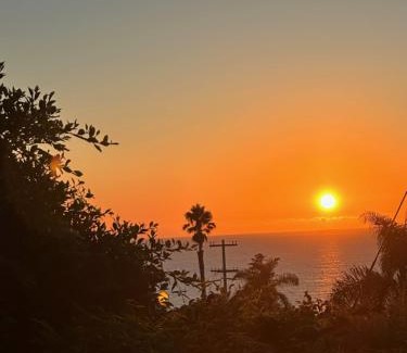 Sunset Cliffs Apartment | Contemporary Ocean Sunset Views with Firepit Pt Loma close to PLNU