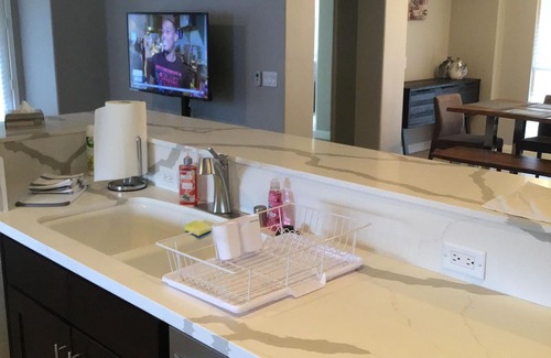 Indio House | Contemporary Style Home for Golf Lovers & Sun Seekers