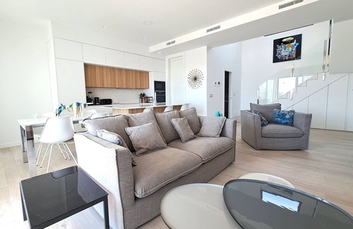 Finestrat Villa | Contemporary villa 4km from the beach with private pool