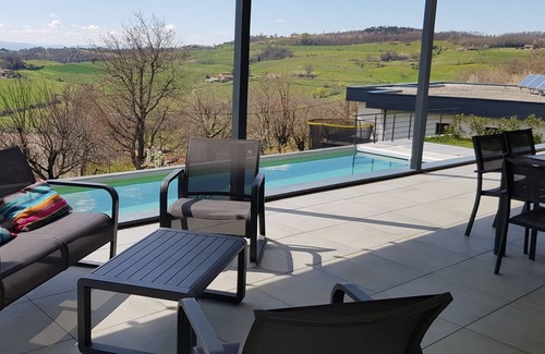 Geyssans Villa | Contemporary villa for 12 people with heated pool in the Drôme des collines