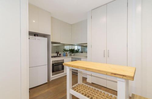 Carnegie House | Convenience and Comfort in Carnegie