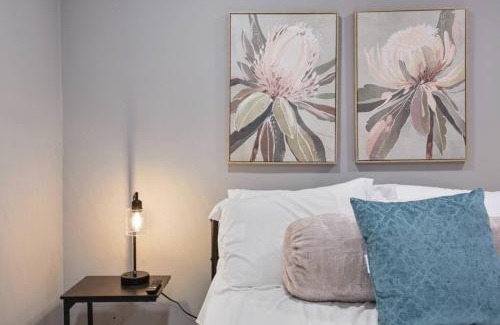 Franklin Park Apartment | Convenient Mid and Extended Stay Near Airport