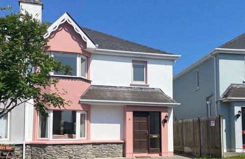Kenmare Condo | Convenient spacious 3 bedroom home in Kenmare town